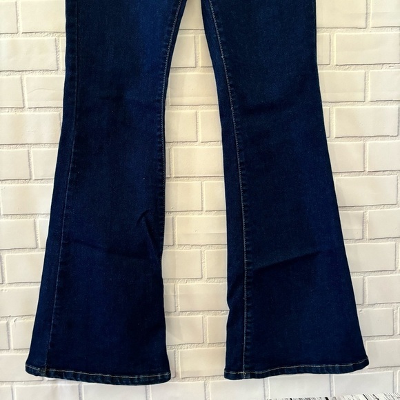 F21 High Rise Flare size 29 - Picture 4 of 11